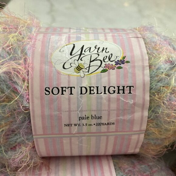7 yarn  Yarn Bee soft delight, pale blue - Picture 2 of 4